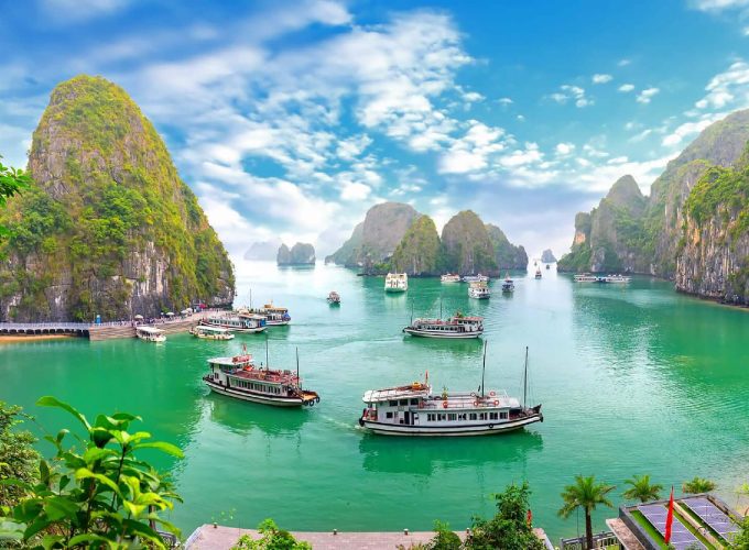 Cruise in Ha Long Bay in Golden Triangle Exploration Tour - Find My River Cruise
