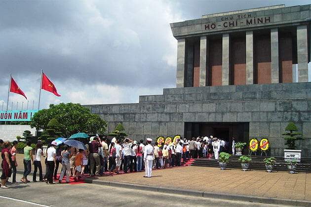 Ho Chi Minh’s Mausoleum River Cruise
