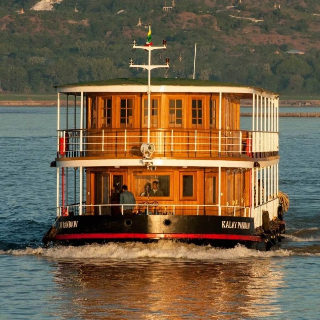 Kanee Pandaw Cruise Tour
