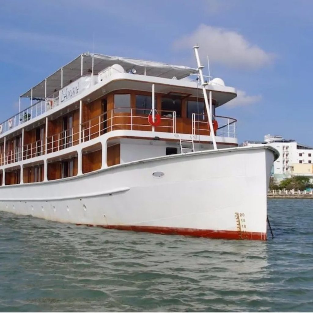 L'Amant River Cruise Tour