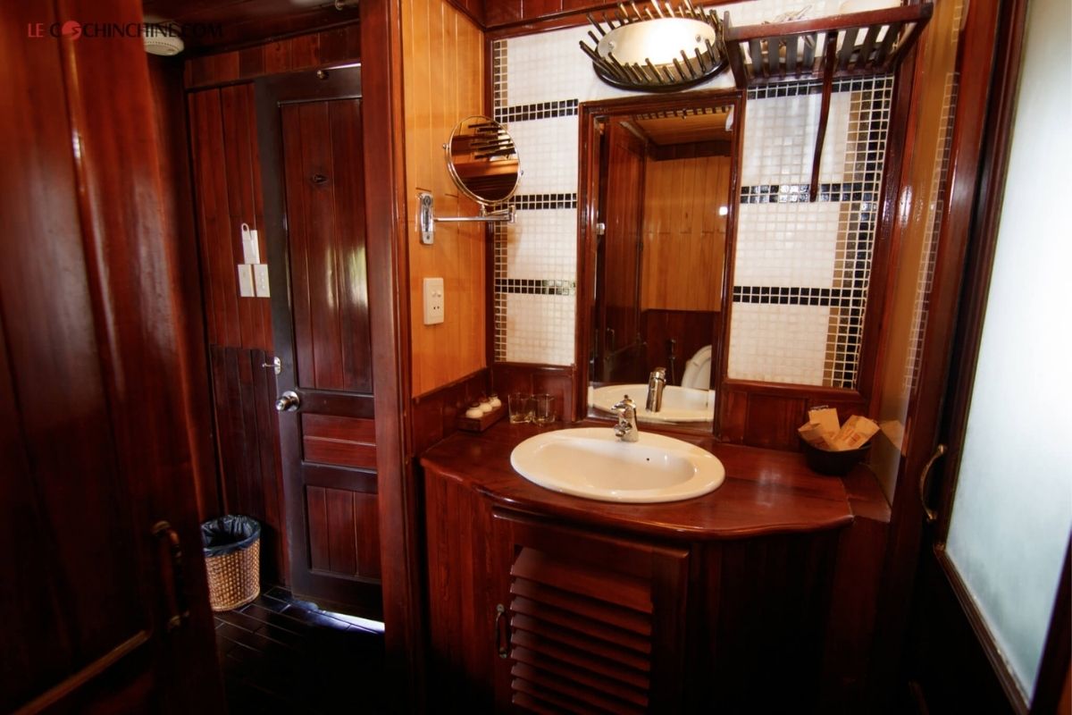 Le CochinchineMekong river cruise tour package