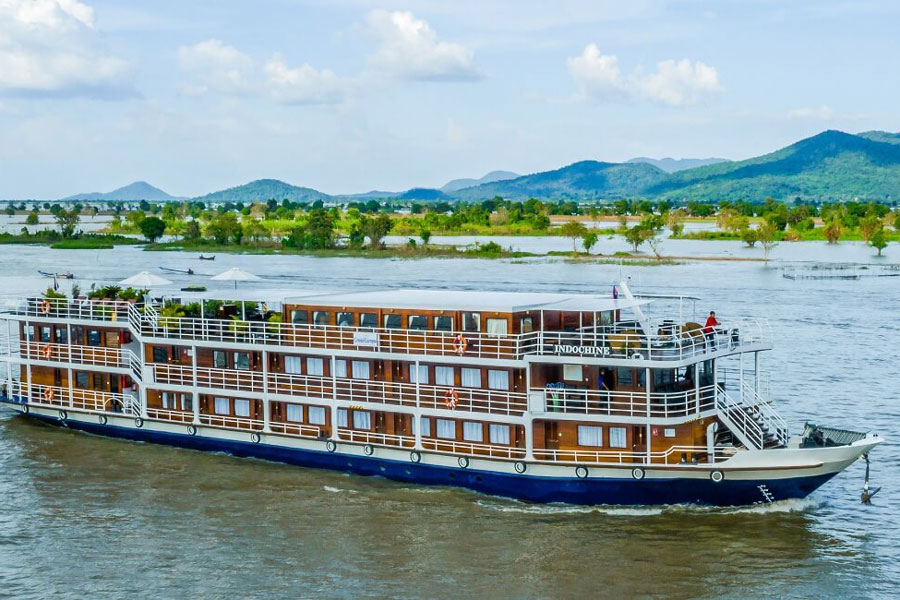 Luxury-Mekong-River-Cruise-from-Viet-Nam-to-Cambodia-with-The-RV-Indochine-I