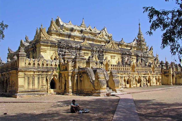 Maha Aung Mye Bonzan Monastery