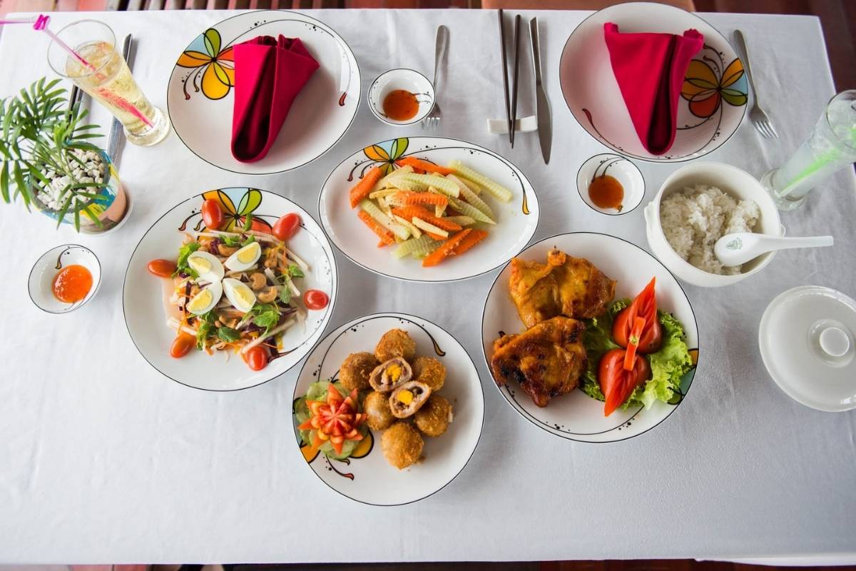 Mekong Eyes Classic Cruise tour package