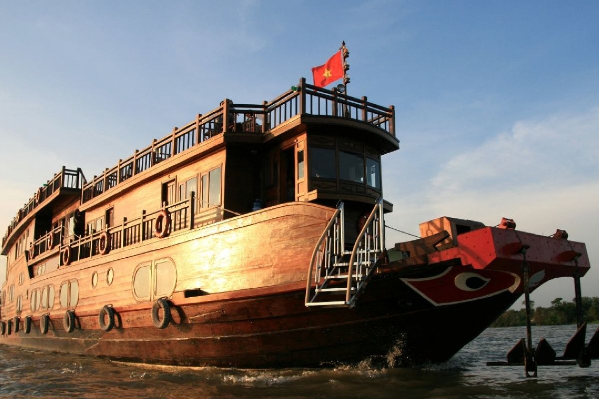 Mekong Eyes Classic Cruise tour package