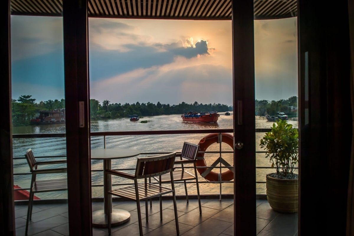 Mekong Eyes Explorer Cruise tour package
