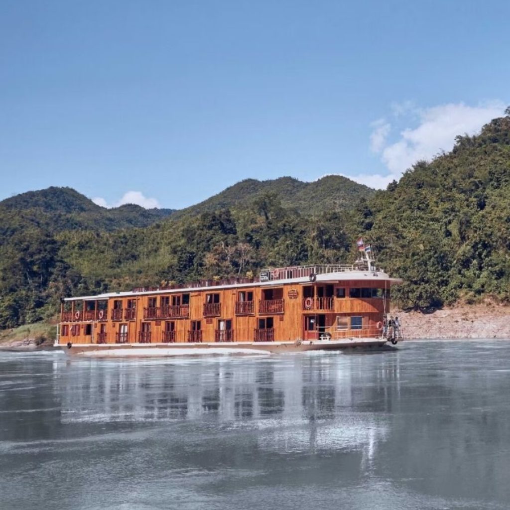 Mekong Pearl River Cruise Tour