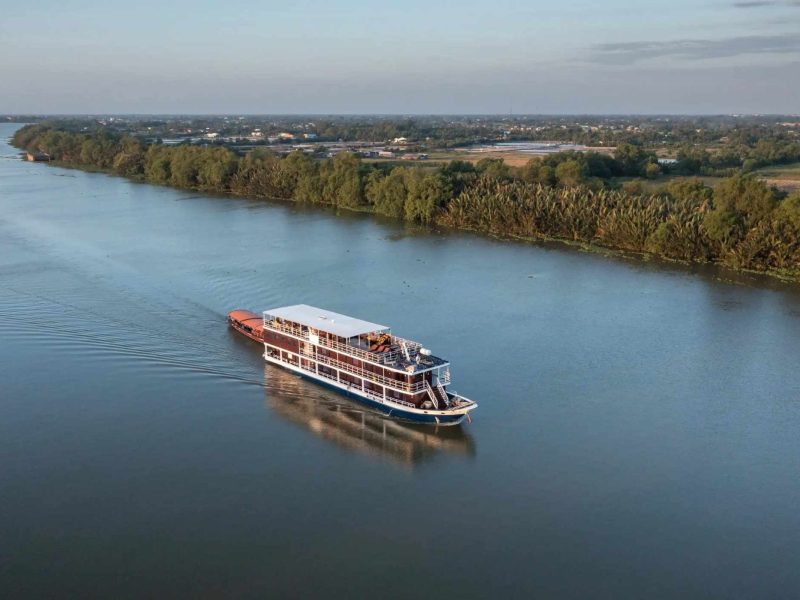 Mekong River Cruise to Angkor Temper