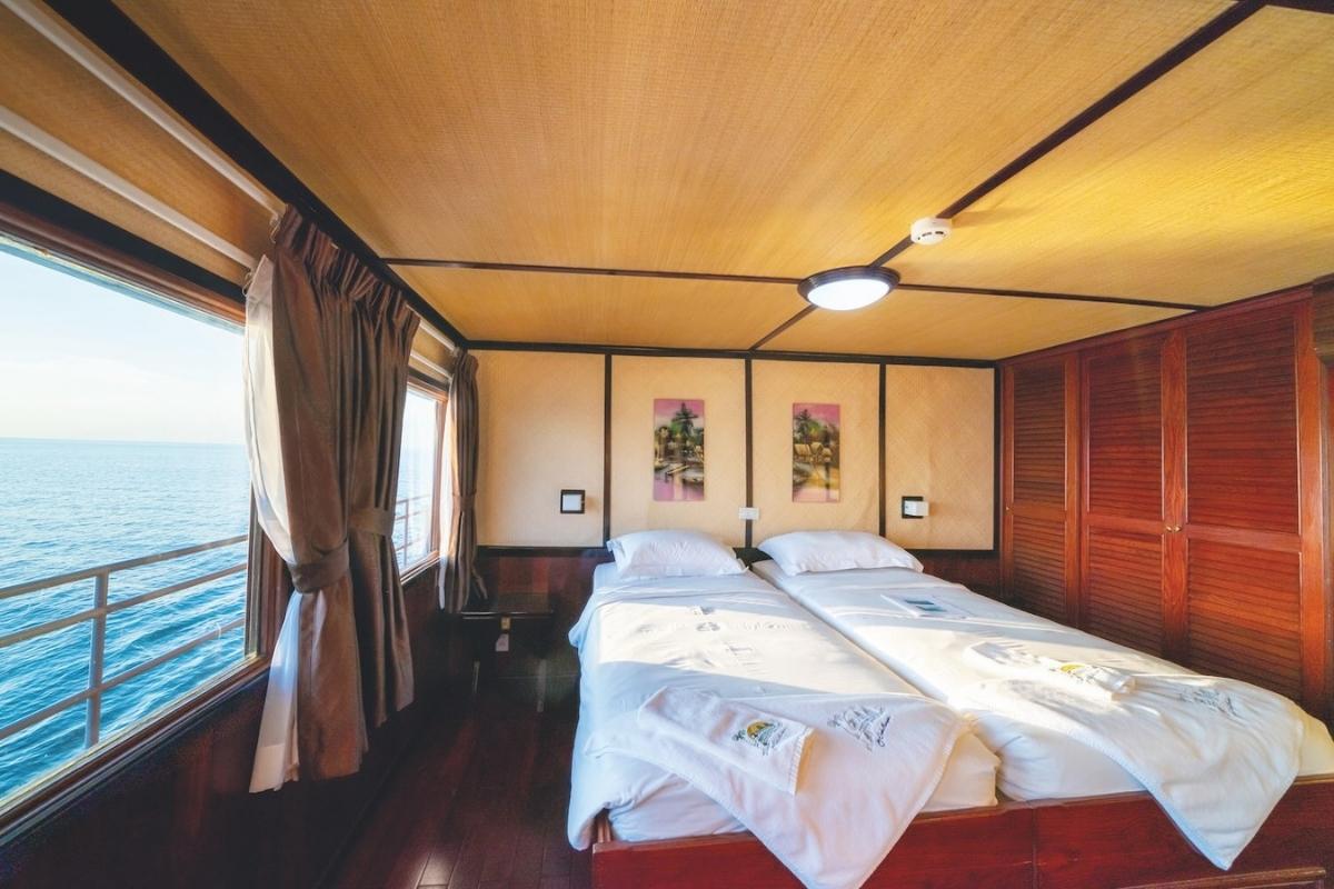 RV Indochine river cruise tour package