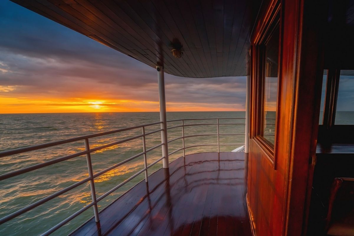 RV Indochine river cruise tour package
