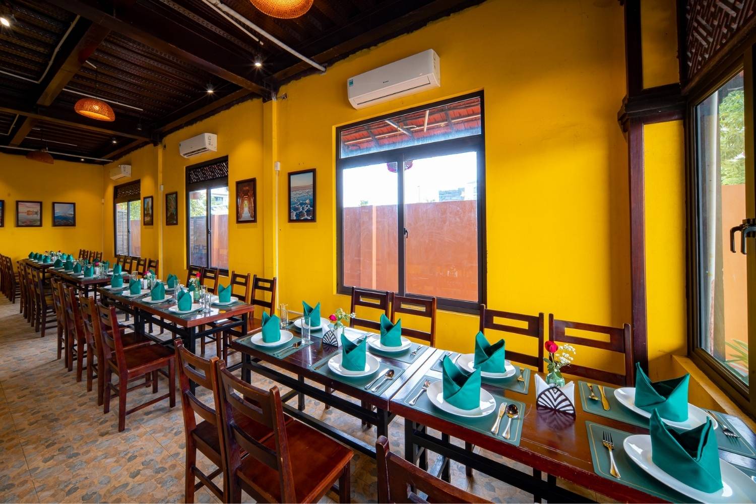 The One Indian Halong Restaurant