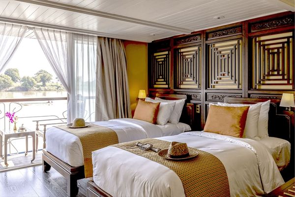 jayavarman river cruise room
