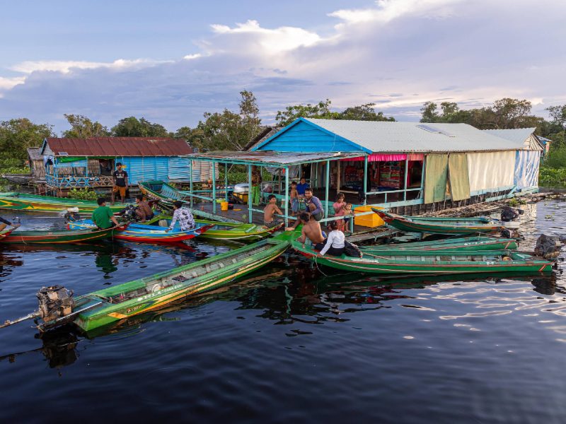tonle lake floating village