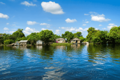 visit Tonle Sap Lake in Siem Reap and Floating villages